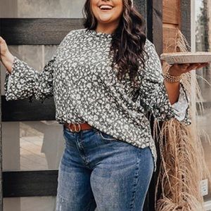 Pumpkin Patch Shift Top - Green/White